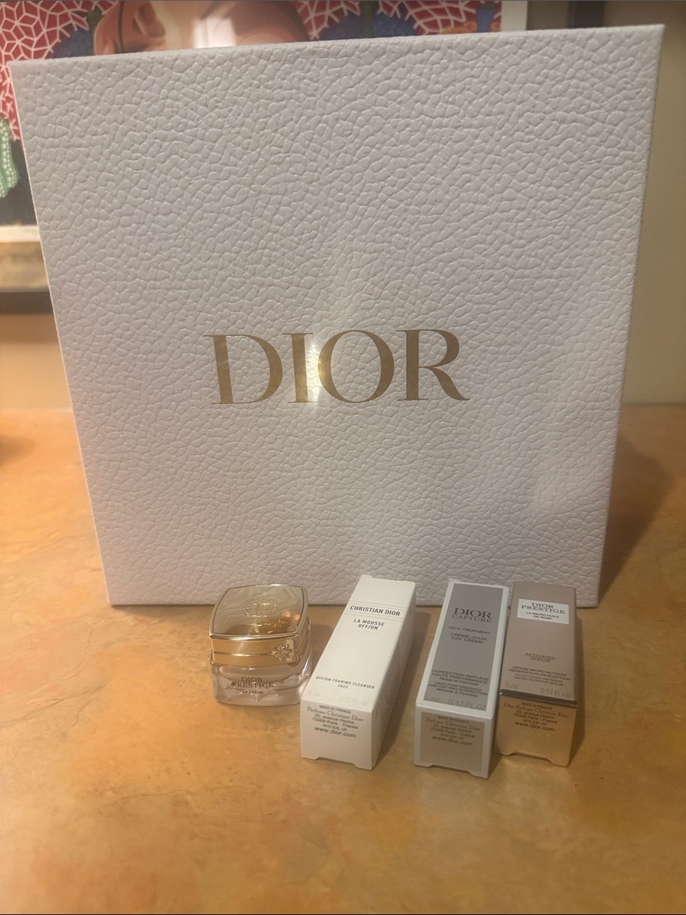Dior Bundle: Square Box with Dior Serum,Day Cream, Mousse & Dior Prestige - Picture 6 of 7